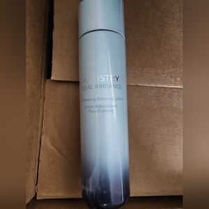 💥NEW Artistry Ideal Radiance Softening Lotion